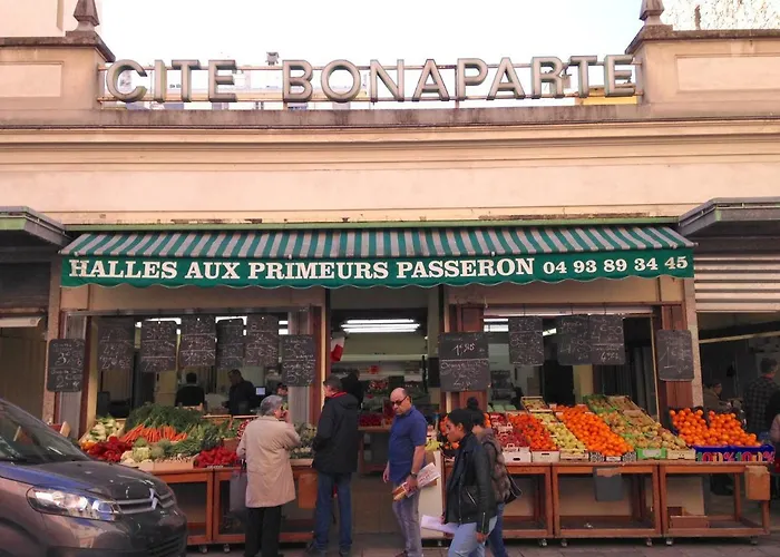2 Pièces au coeur du quartier branché du port